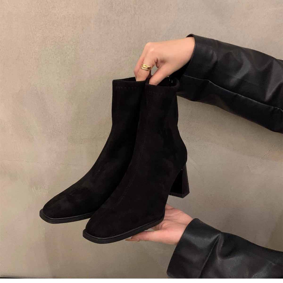Kadınların Kore Tarzı Küçük Bilek Süet Dr. Martens Polar Botları
