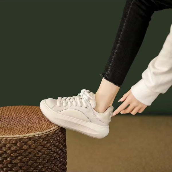 Kadınlar için Sonbahar Kalın Taban Hafif Koşu Günlük Beyaz Sneakerlar