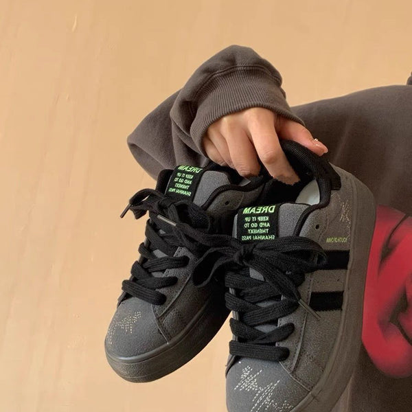 Tasarım Düz Retro Beyaz Kadın Çok Yönlü Kore Sneaker'ları