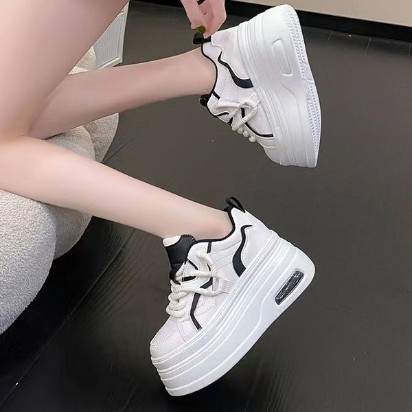 Kadınların Görünmez Gizli Beyaz Küçük Platform Muffin Sneaker'ları