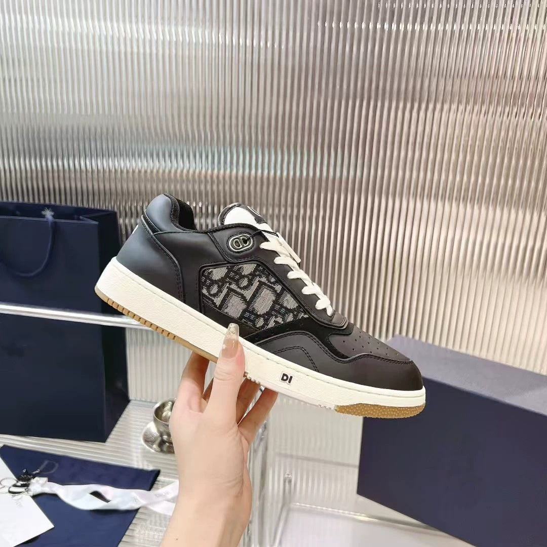 Kadın Modası Ev Beyaz Harf Jakarlı Sneaker
