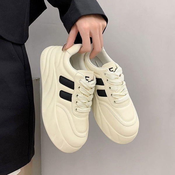 Kadınların Beyaz Bahar Kalın Tabanlı Kampüs Yükselten Sneaker'ları
