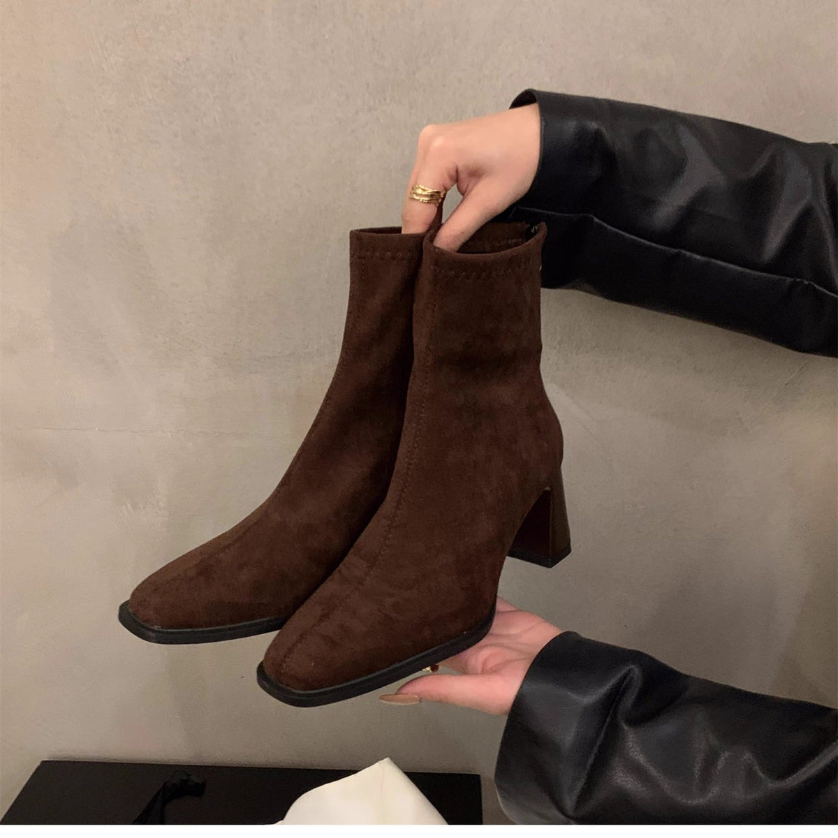 Kadınların Kore Tarzı Küçük Bilek Süet Dr. Martens Polar Botları