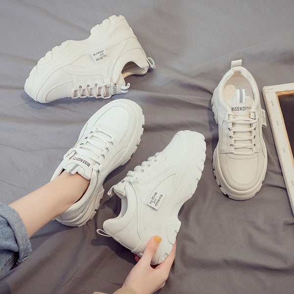 Kadınların Baba Modası Spor Polar Astarlı Beyaz Kalın Taban Sneaker