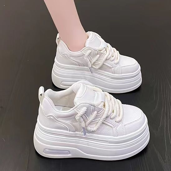 Kadınların Görünmez Gizli Beyaz Küçük Platform Muffin Sneaker'ları