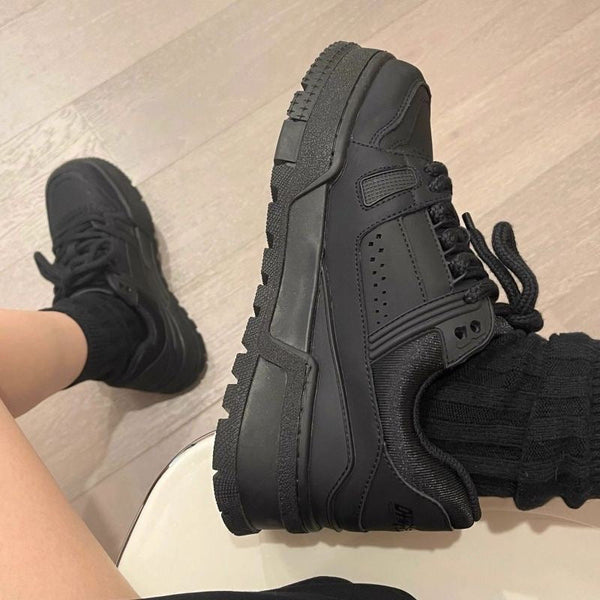 Kadınlar ve Erkekler için Siyah Blood Serisi Kalın Taban Yükseltici Sneakerlar