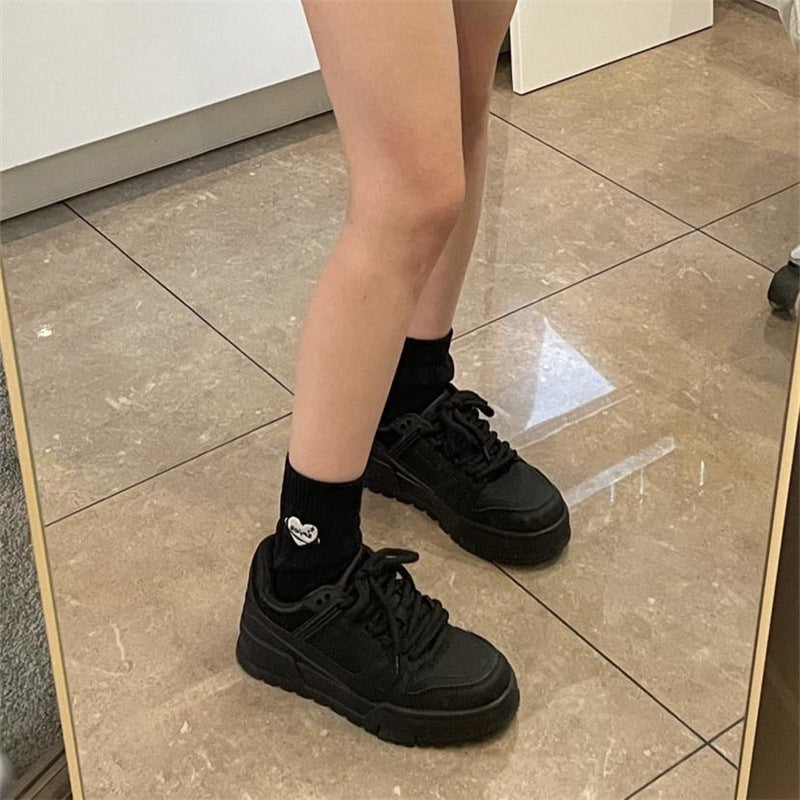 Kadınlar ve Erkekler için Siyah Blood Serisi Kalın Taban Yükseltici Sneakerlar