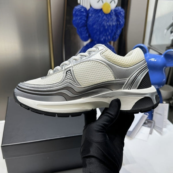 Kadınlar için King Mesh Nefes Alabilen Çok Amaçlı Bağcıklı Baba Sneaker'ları